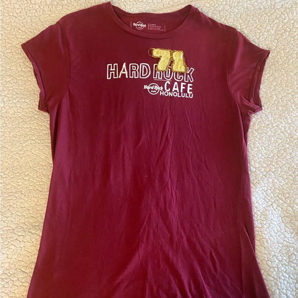 Hard Rock Cafe Womens T-Shirt Slim Fit XL Maroon Honolulu Tee Short Sleeve ‘71